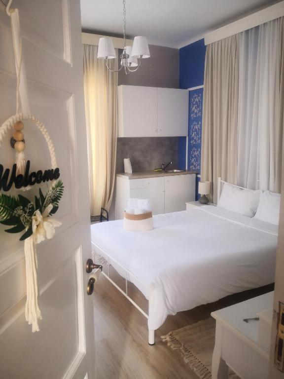 Rooms In Yard Corinto Exterior foto