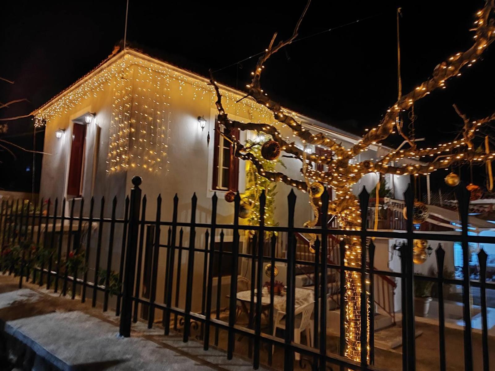 Rooms In Yard Corinto Exterior foto